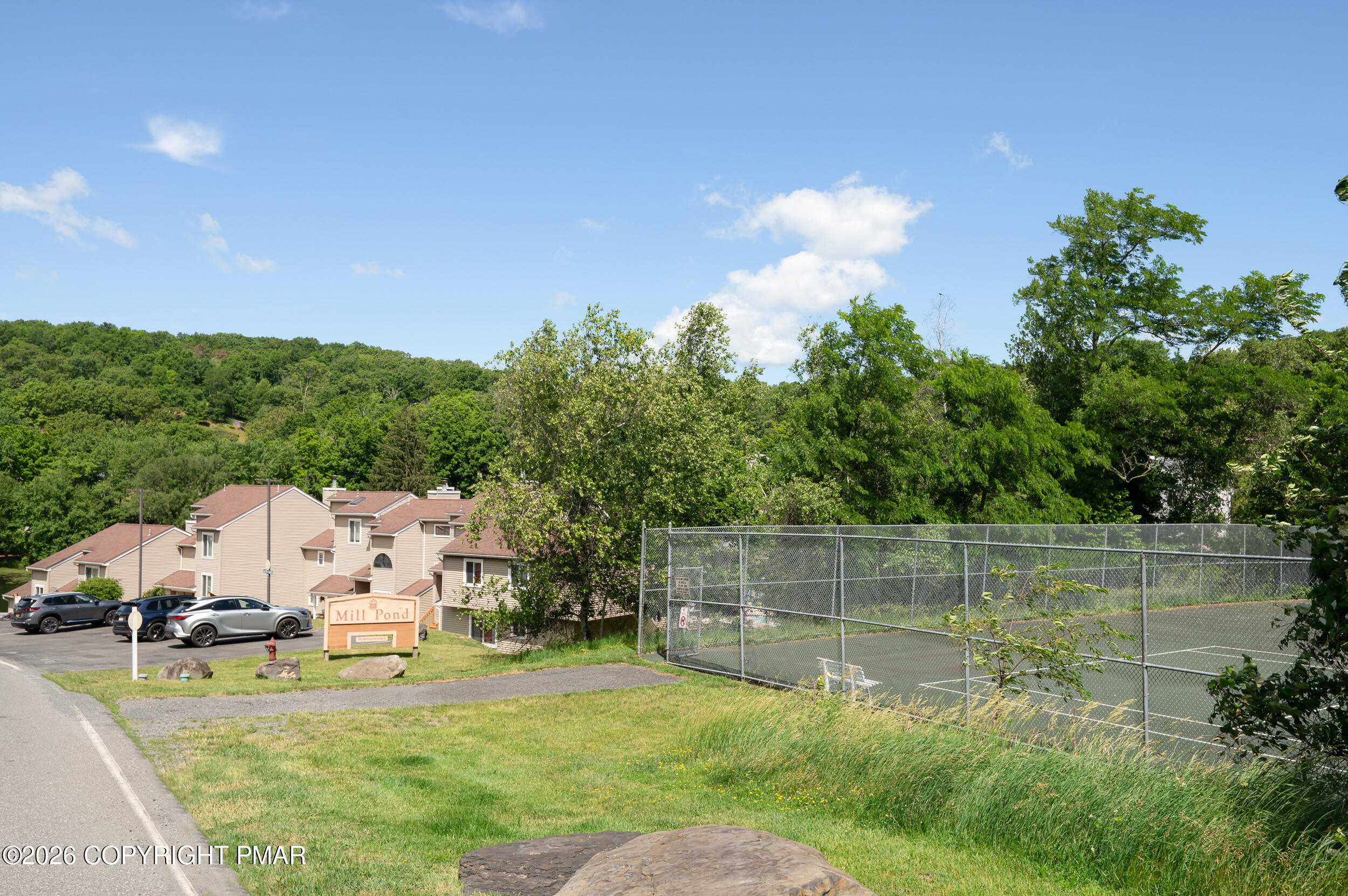 3385 Windermere Drive Bushkill, PA 18324 - Photo 31 of 34 Tennis court