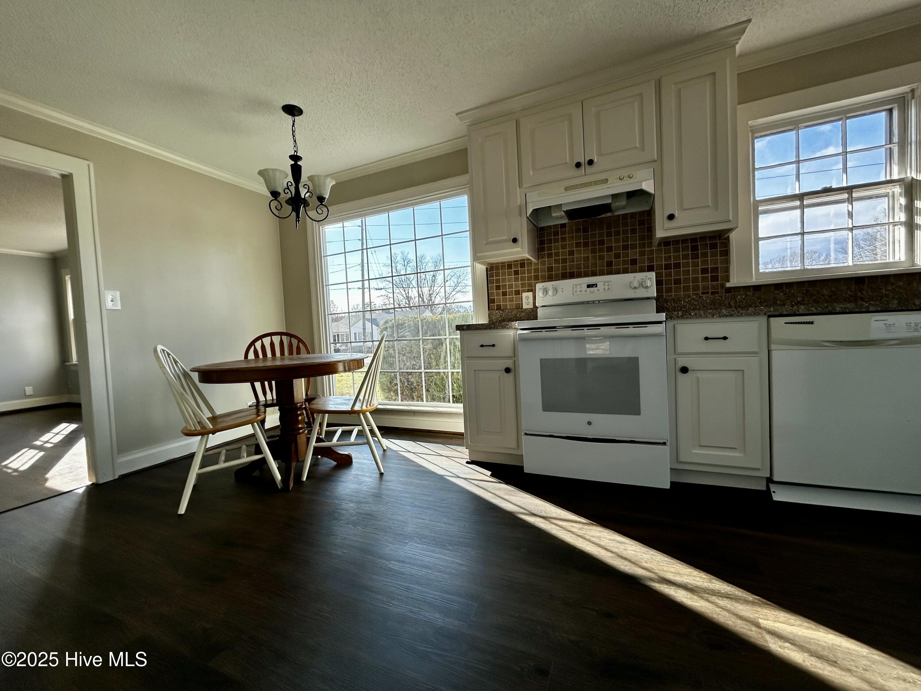 10375 South Walnut Street Middlesex, NC 27557 - Photo 10 of 23 IMG_9637