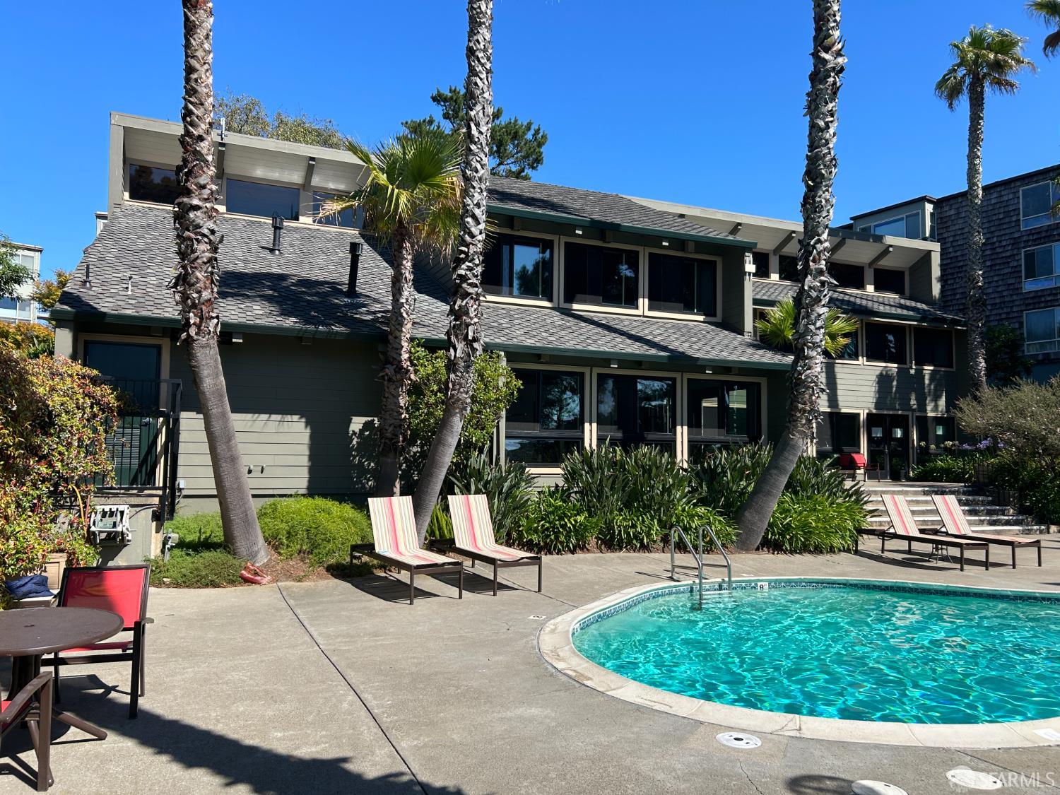 175 Red Rock Way, Unit 101K San Francisco, CA 94131 - Photo 19 of 25 a front view of a house with garden