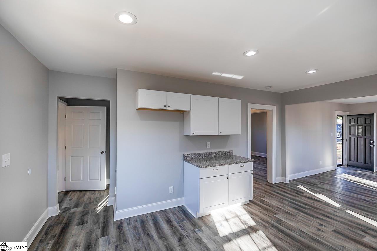 204 Sumter Street Anderson, SC 29621 - Photo 8 of 20