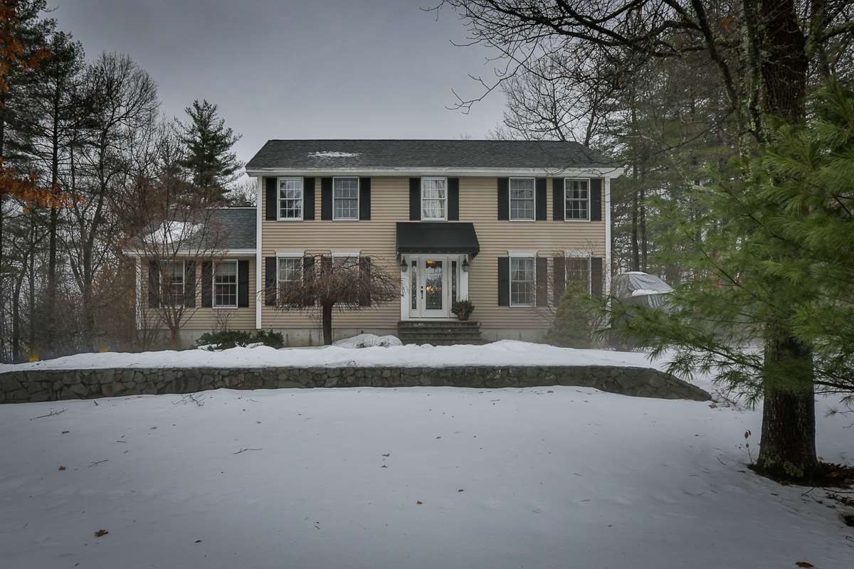 8 Rider Lane Derry, NH 03038 - Photo 2 of 29 Gallery Image 2