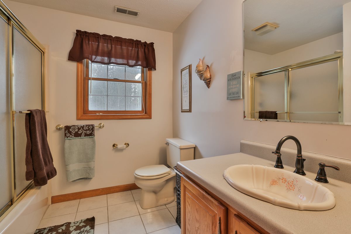 8 Rider Lane Derry, NH 03038 - Photo 27 of 29 Gallery Image 27