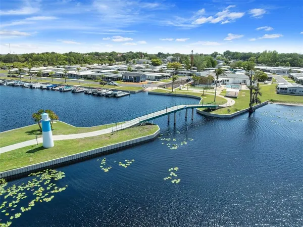 $240,500 | 1401 West Highway 50, Unit 45, Clermont, FL 34711