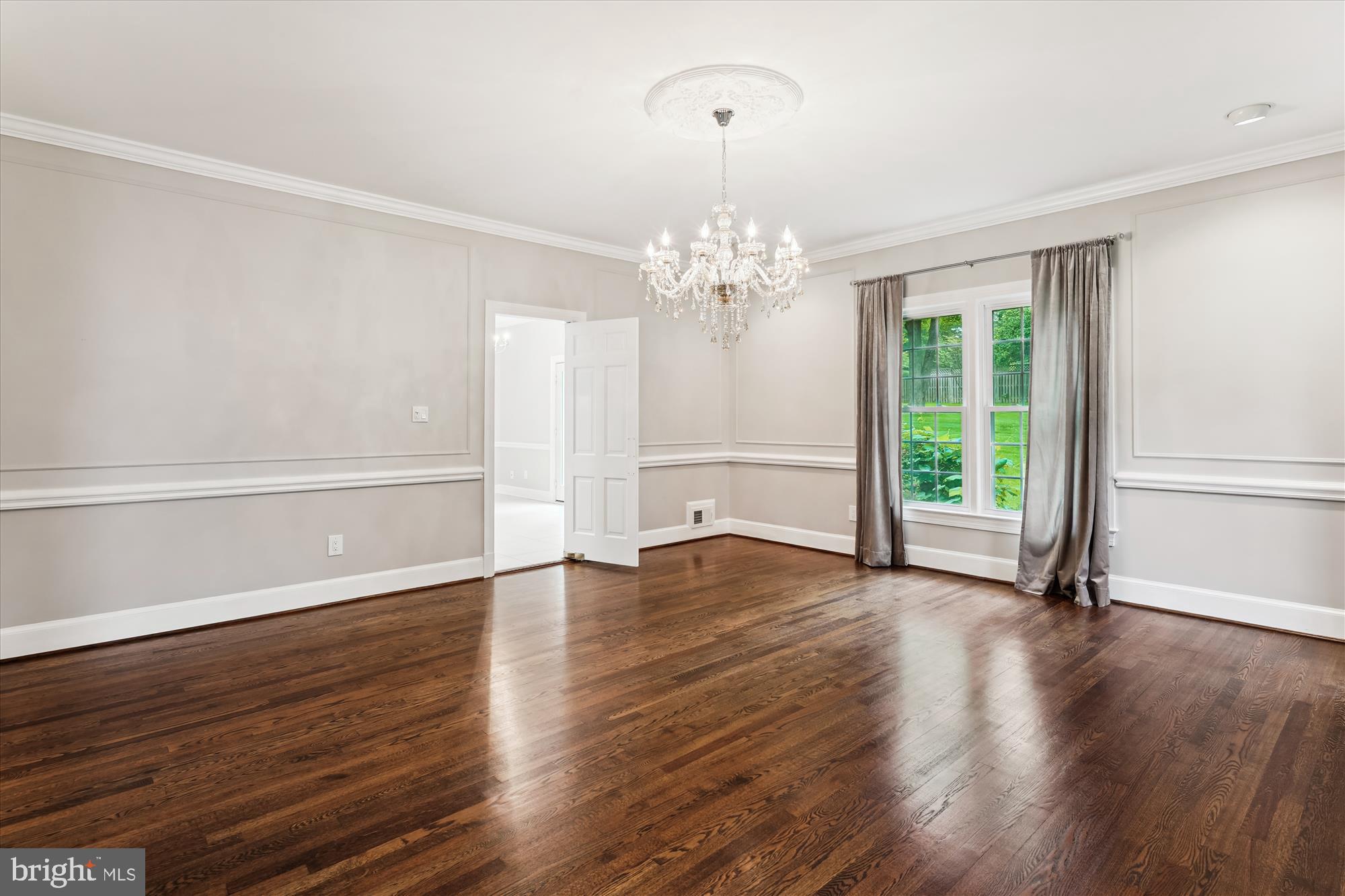 9801 Hall Road Potomac, MD 20854 - Photo 14 of 79 Dining Room