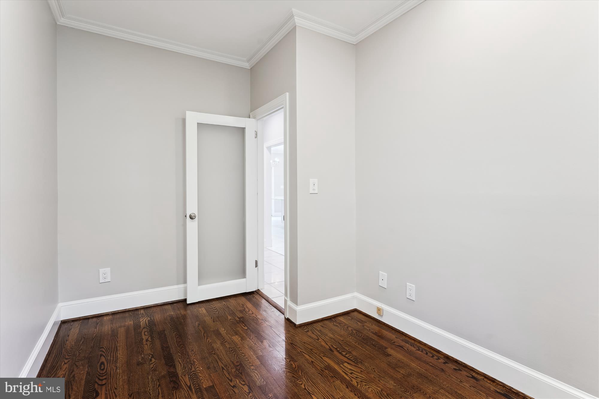 9801 Hall Road Potomac, MD 20854 - Photo 25 of 79 Office - main lvl