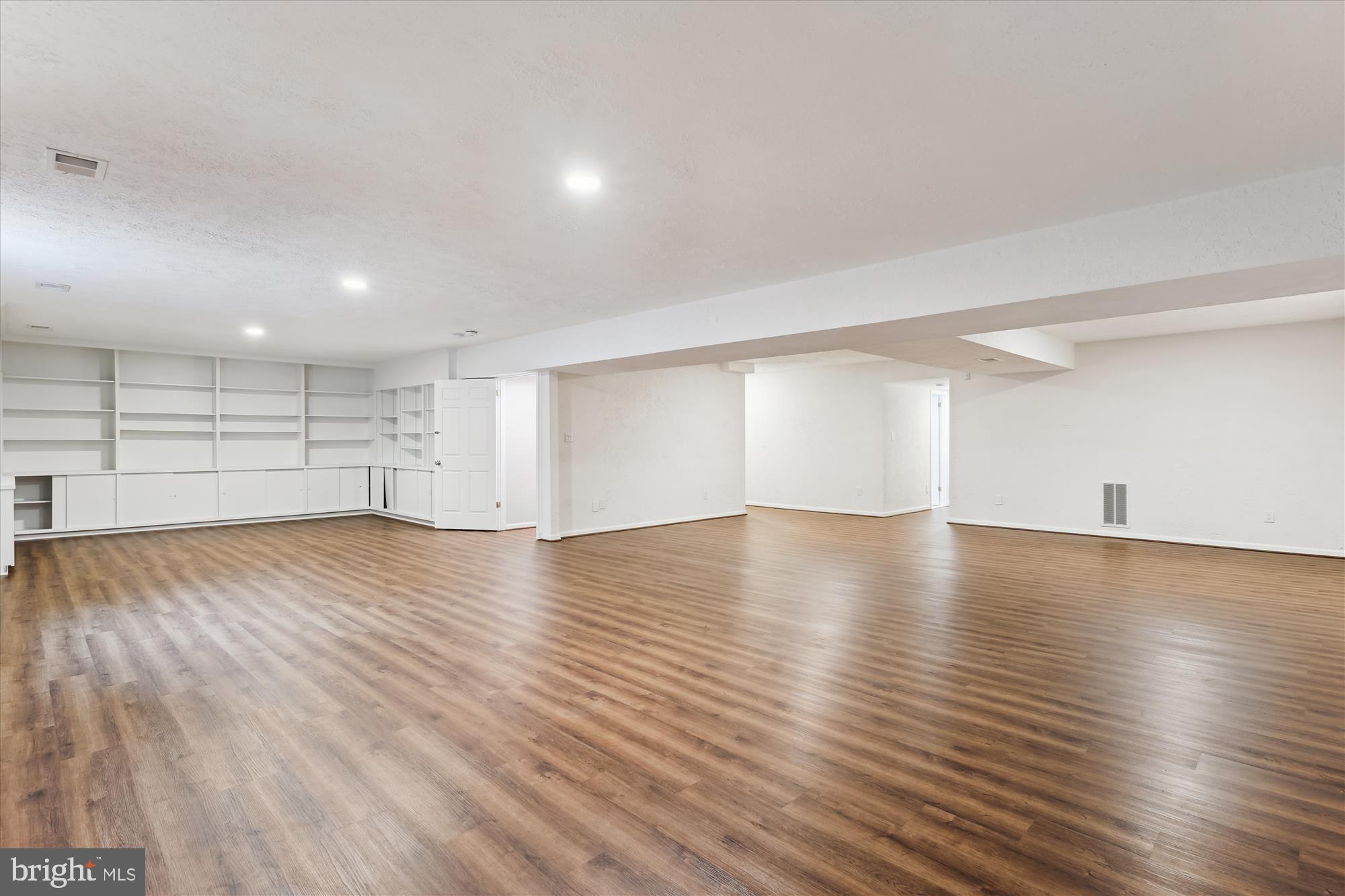 9801 Hall Road Potomac, MD 20854 - Photo 54 of 79 Recreation Room - lower lvl