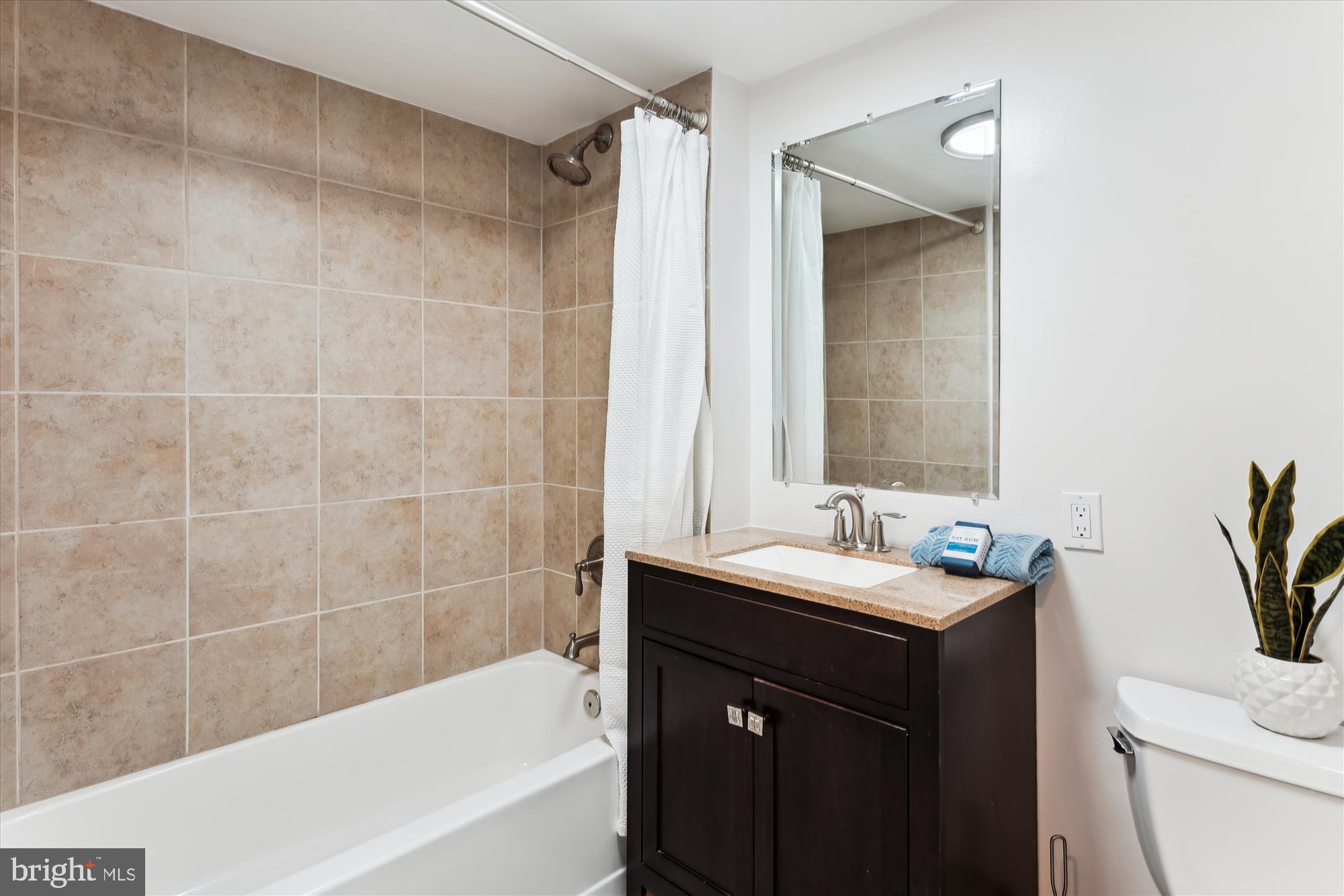 9801 Hall Road Potomac, MD 20854 - Photo 59 of 79 Full Bath - lower lvl