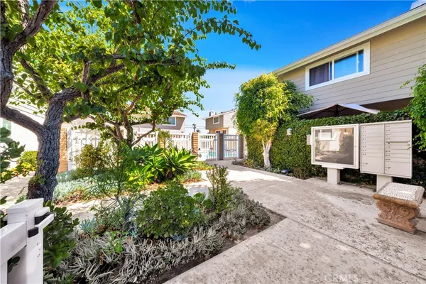 $4,400 | 24711 Santa Clara Avenue, Unit 7, Dana Point, CA 92629