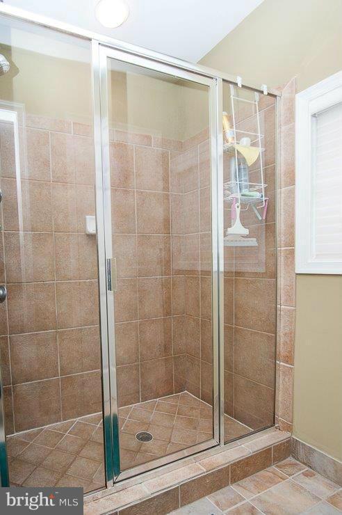 2181 South Glebe Road Arlington, VA 22206 - Photo 23 of 30 Bath (Master)