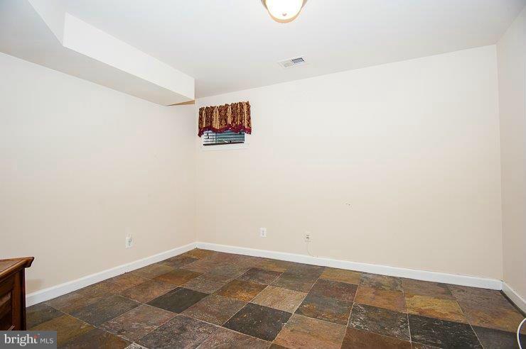 2181 South Glebe Road Arlington, VA 22206 - Photo 27 of 30 Basement