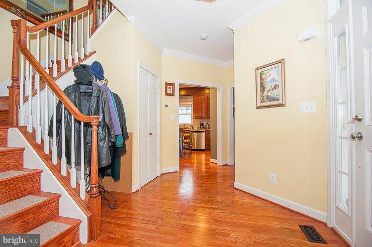 2181 South Glebe Road Arlington, VA 22206 - Photo 9 of 30 Interior (General)