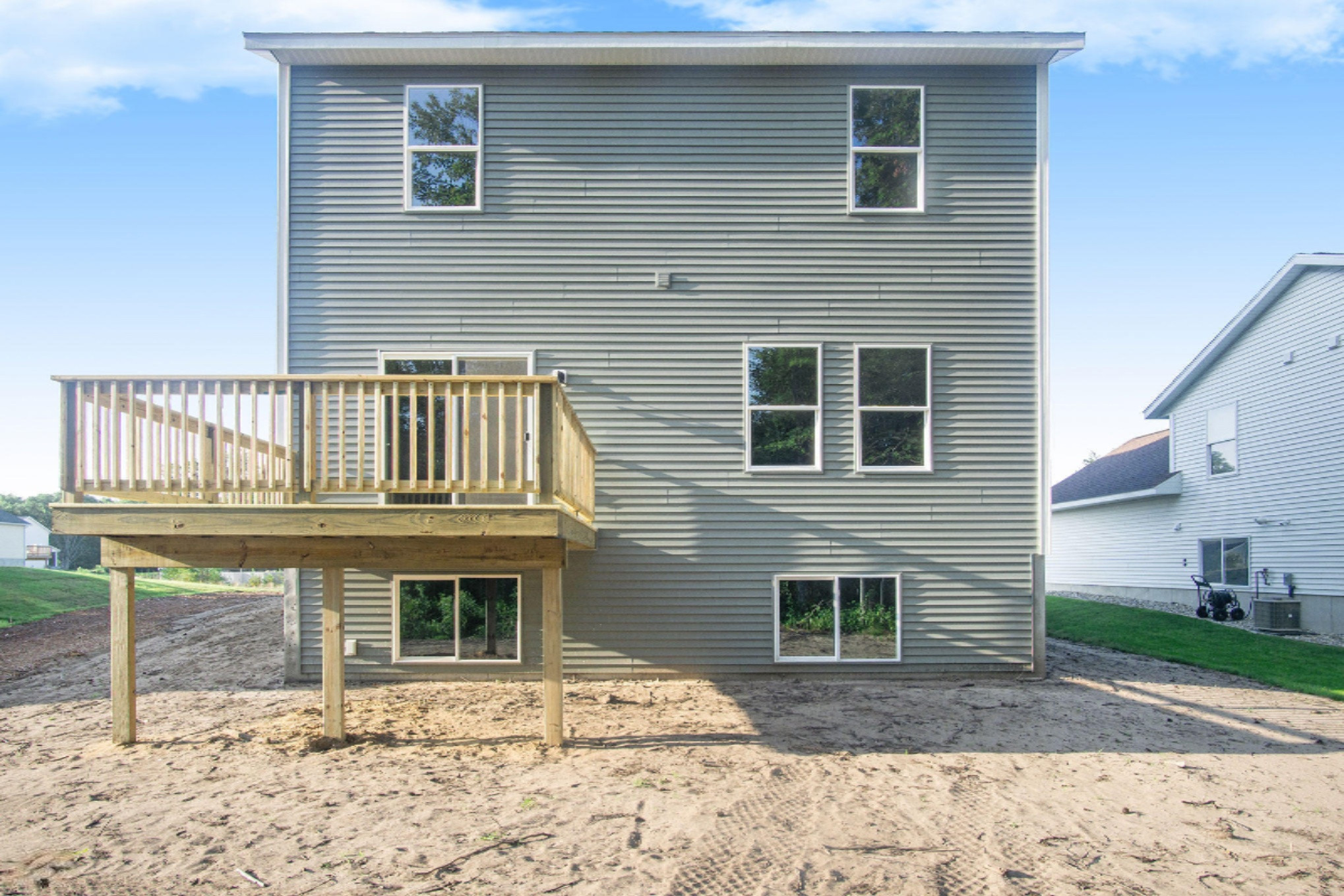 2530 Eagle Ridge Muskegon, MI 49444 - Photo 4 of 41 DSC09284
