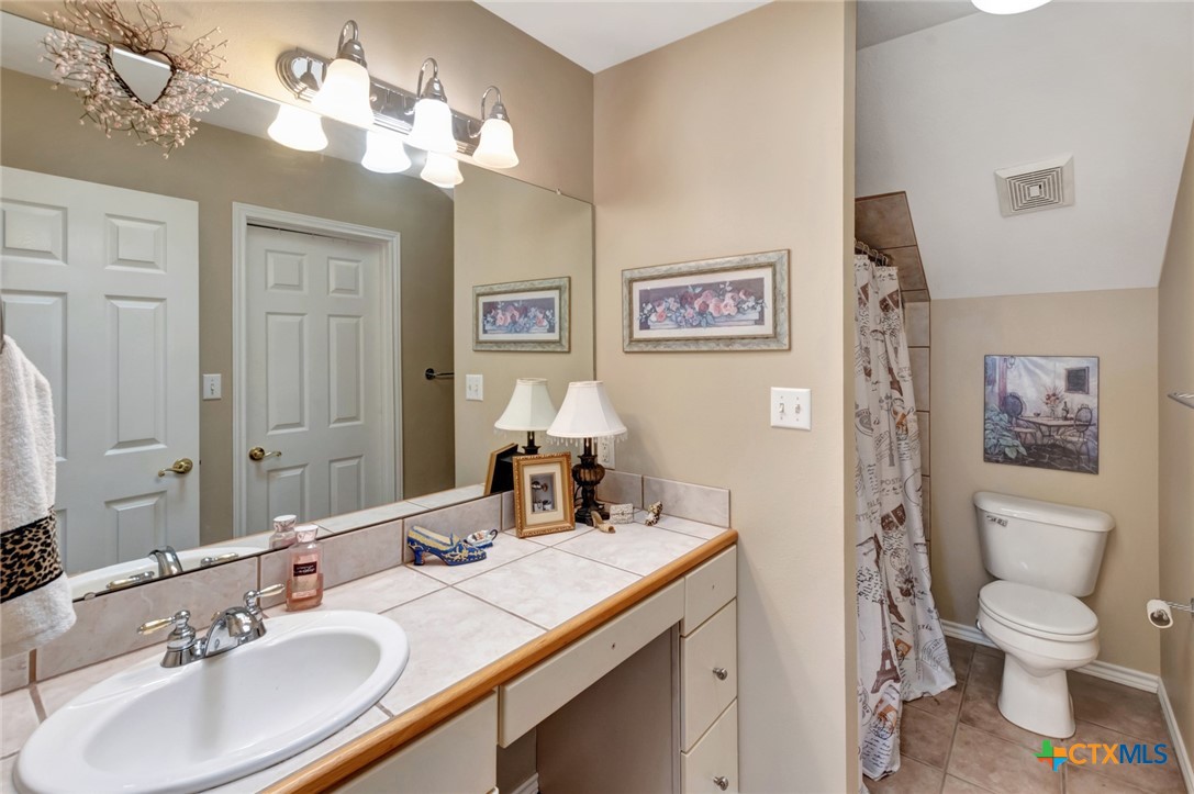 202 Prairie View Road Victoria, TX 77904 - Photo 23 of 47