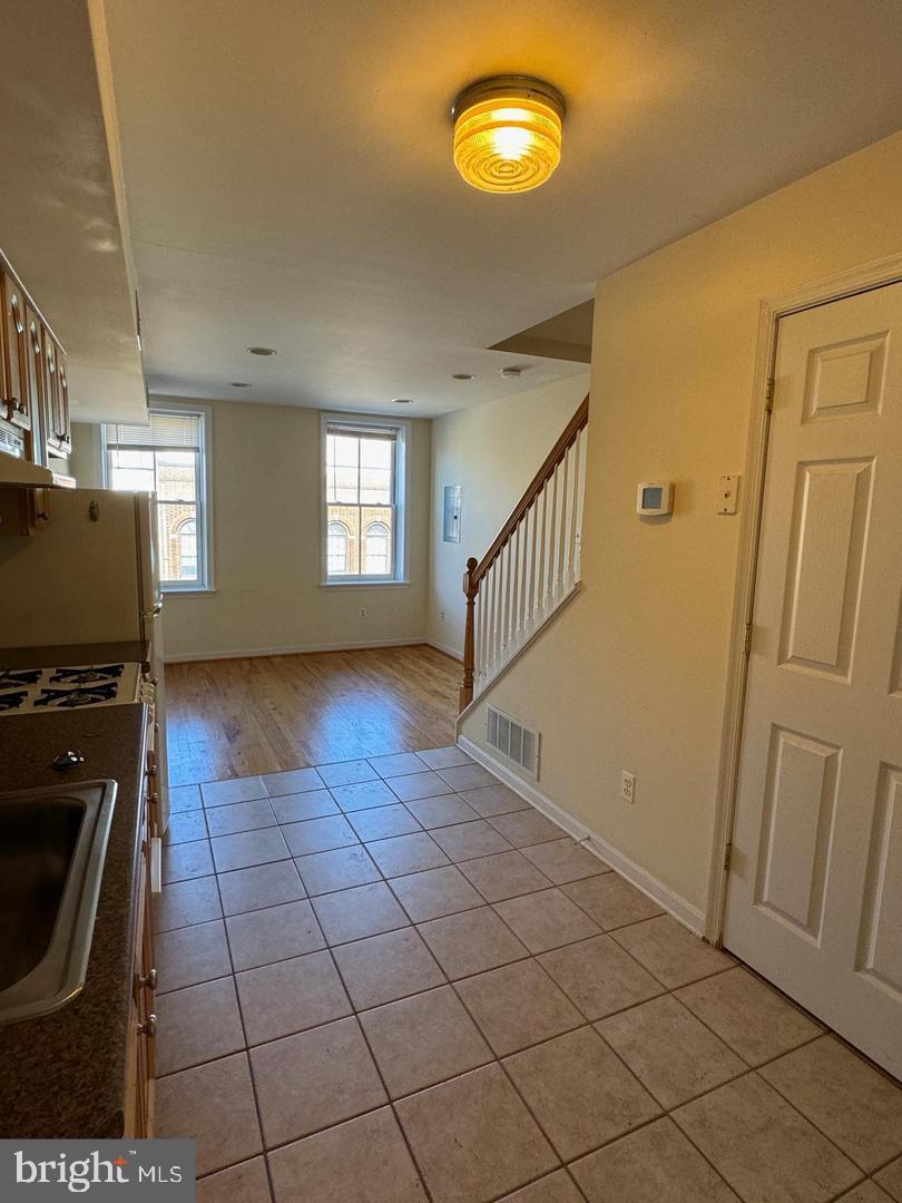 1637 Fleet Street, Unit 2 Baltimore, MD 21231 - Photo 4 of 10