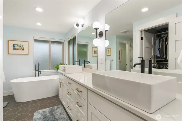 $1,485,500 | 12328 38th Avenue Northeast, Seattle, WA 98125