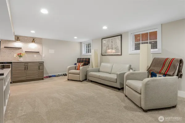 $1,485,500 | 12328 38th Avenue Northeast, Seattle, WA 98125