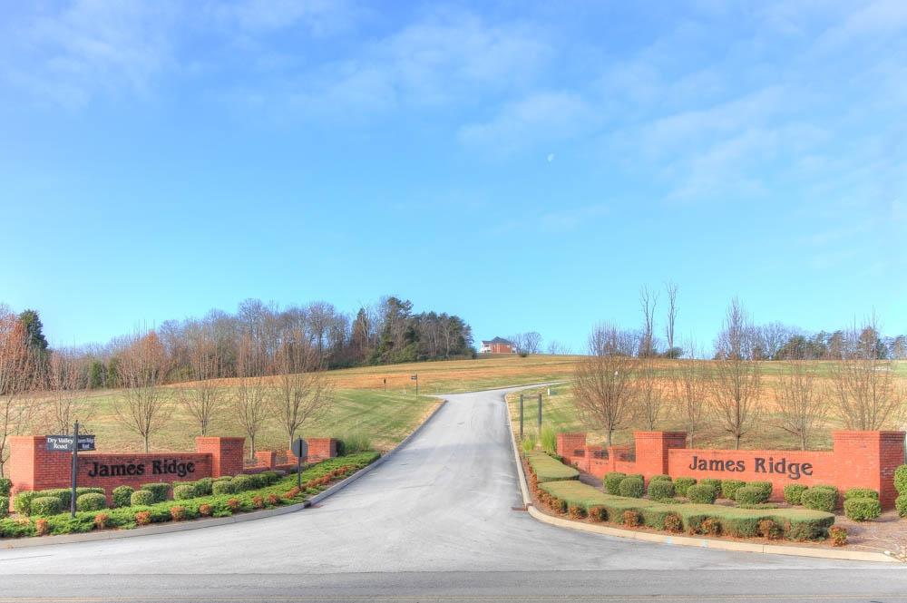 2058 James Ridge Road Loudon, TN 37774 - Photo 6 of 11 James Ridge Entryway