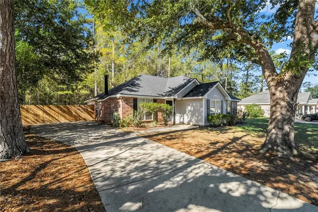 $215,000 | 112 Beau Chenes Drive, Slidell, LA 70460