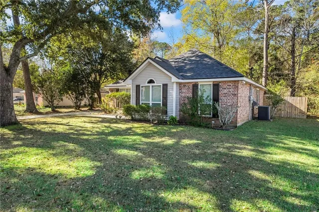 $215,000 | 112 Beau Chenes Drive, Slidell, LA 70460