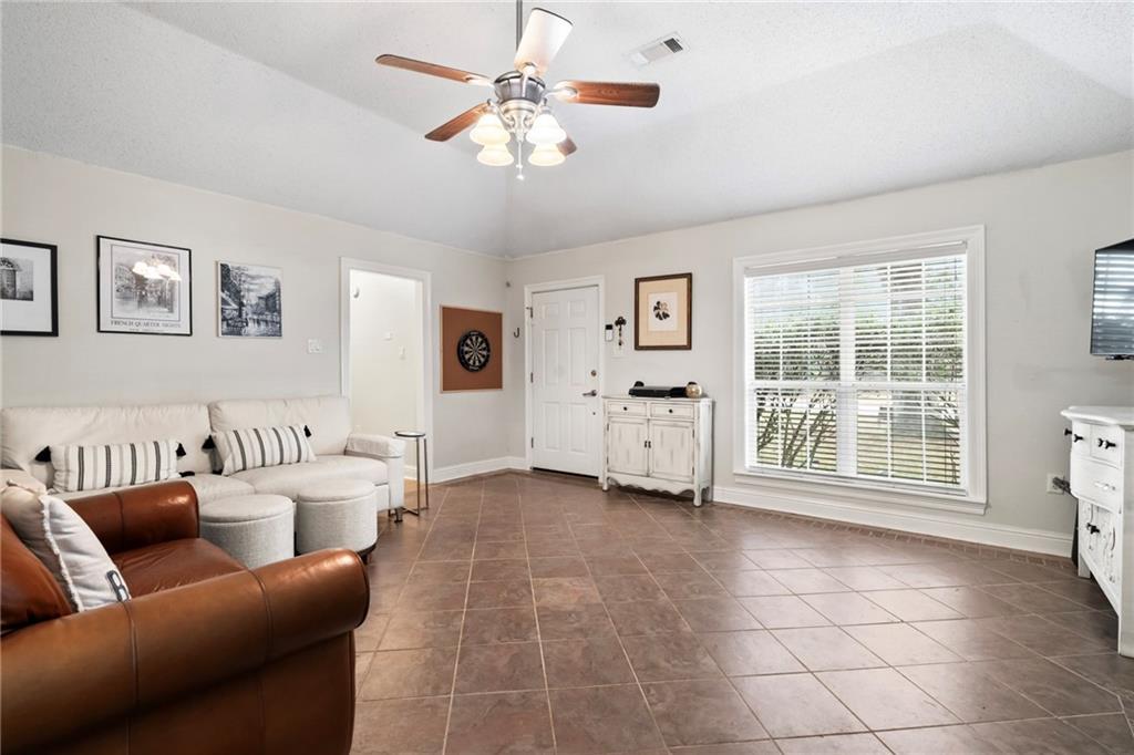 112 Beau Chenes Drive Slidell, LA 70460 - Photo 5 of 20