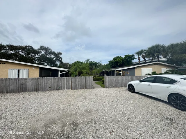 a house view with a outdoor space