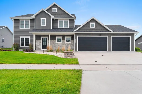 $689,900 | N9239 Laura Street, Appleton, WI 54915