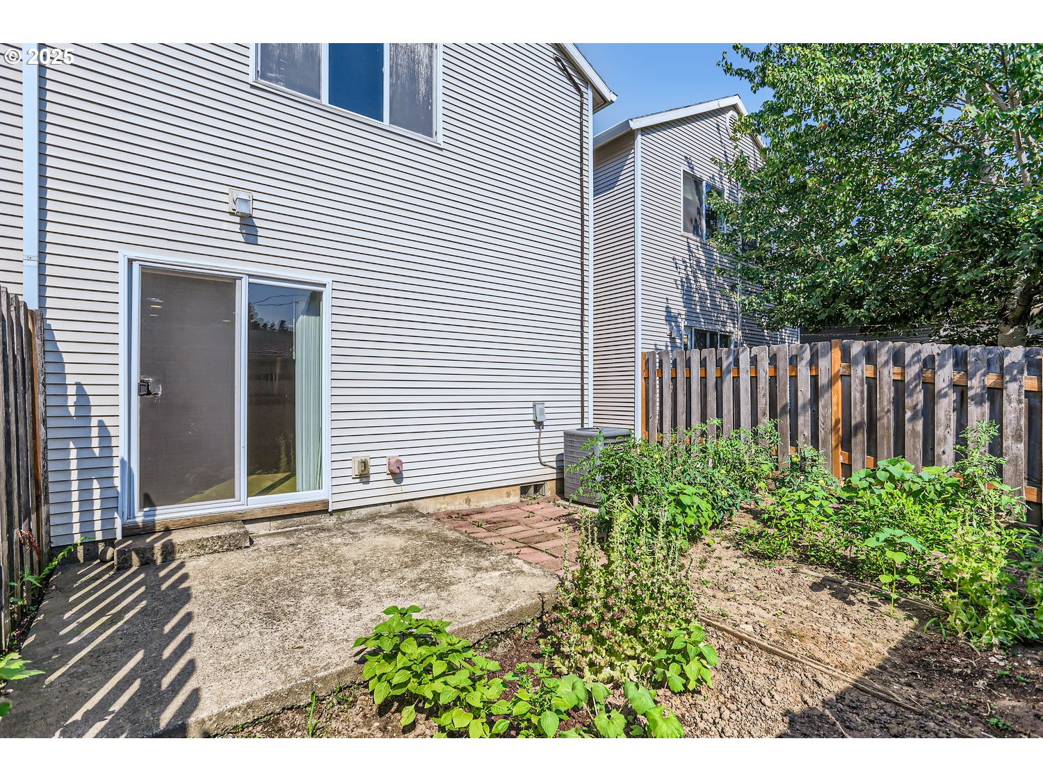 679 Southeast 148th Avenue Portland, OR 97233 - Photo 25 of 27 Backyard