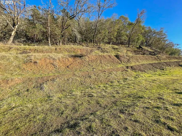 $57,000 | 747 North View Drive, Winchester, OR 97495