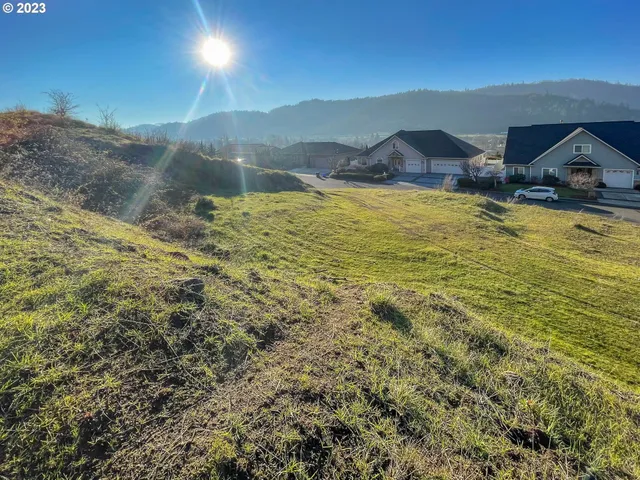 $57,000 | 747 North View Drive, Winchester, OR 97495