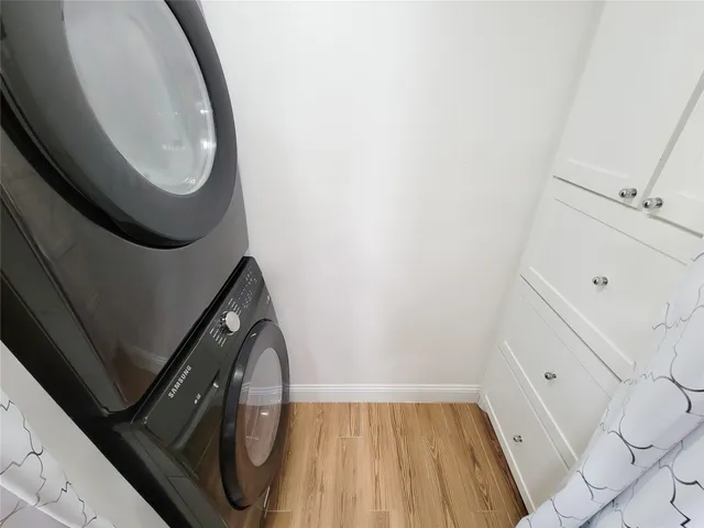 $1,800 | 3525 Sage Road, Unit 908, Houston, TX 77056