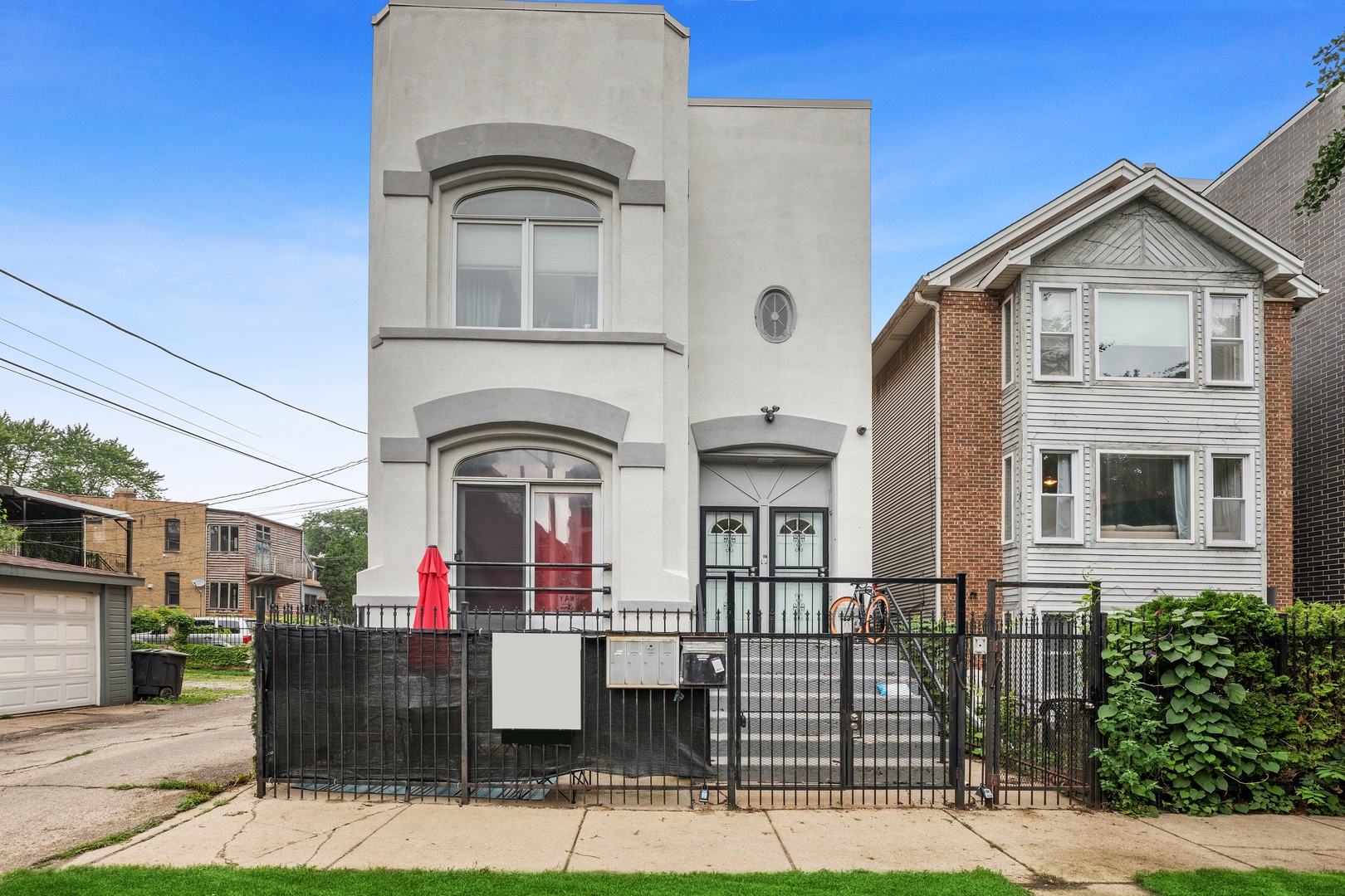 2042 West Crystal Street, Unit 2F Chicago, IL 60622 - Photo 1 of 5