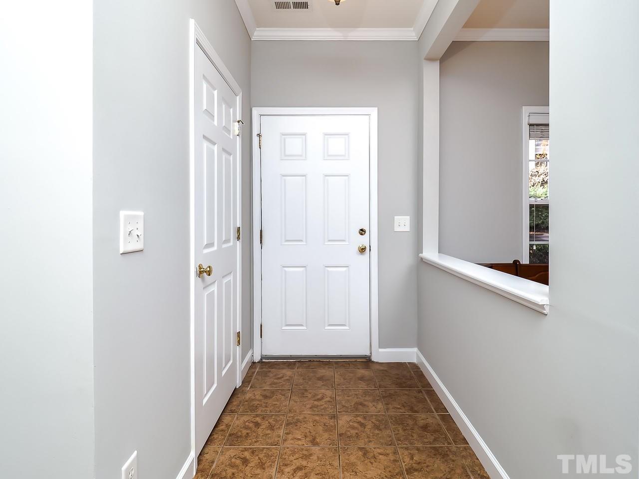 142 Forthview Way Apex, NC 27502 - Photo 3 of 23