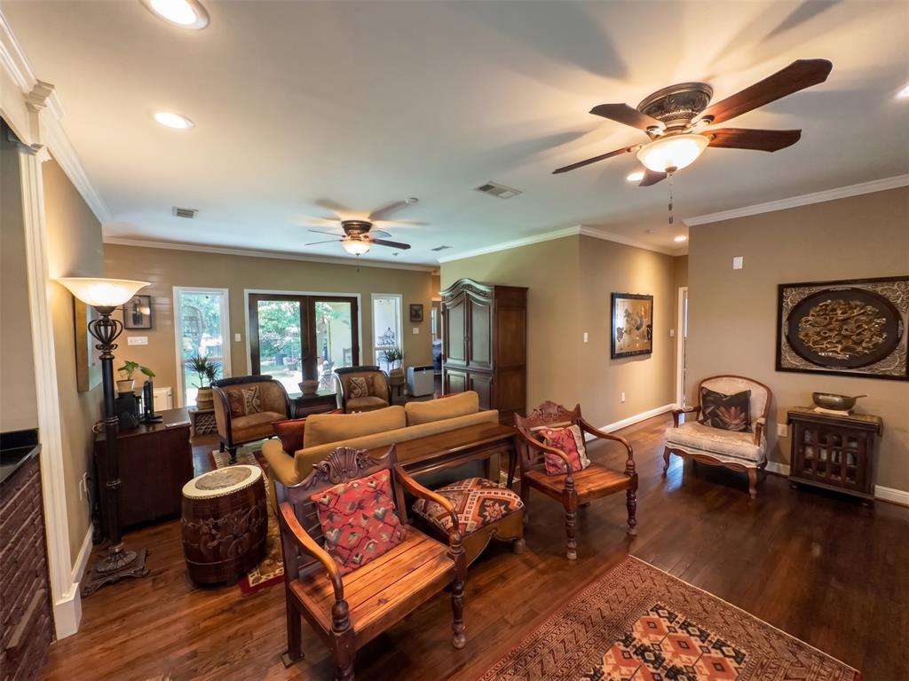 622 Ridgecrest Drive Irving, TX 75060 - Photo 5 of 24