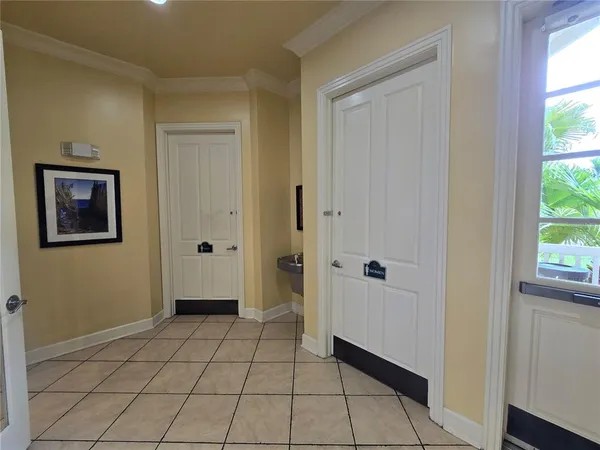 $1,599 | 4207 South Dale Mabry Highway, Unit 8211, Tampa, FL 33611