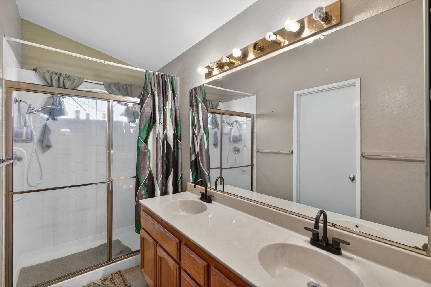 9131 Colonsay Way Sacramento, CA 95829 - Photo 23 of 37