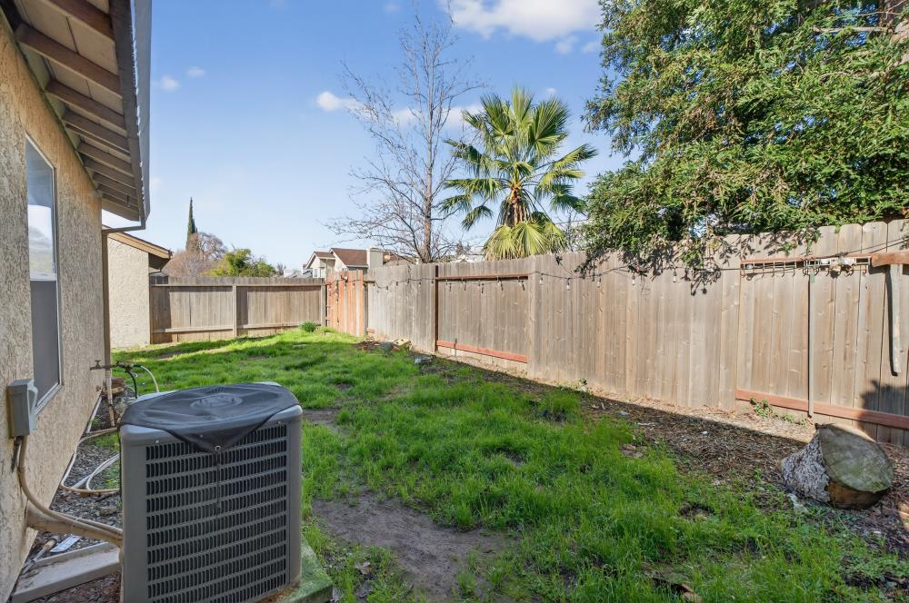 9131 Colonsay Way Sacramento, CA 95829 - Photo 29 of 37