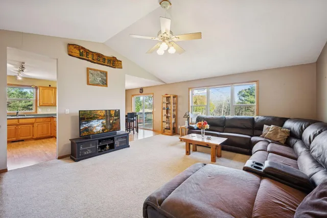 $475,000 | 1108 North Lake Drive West, Braham, MN 55006