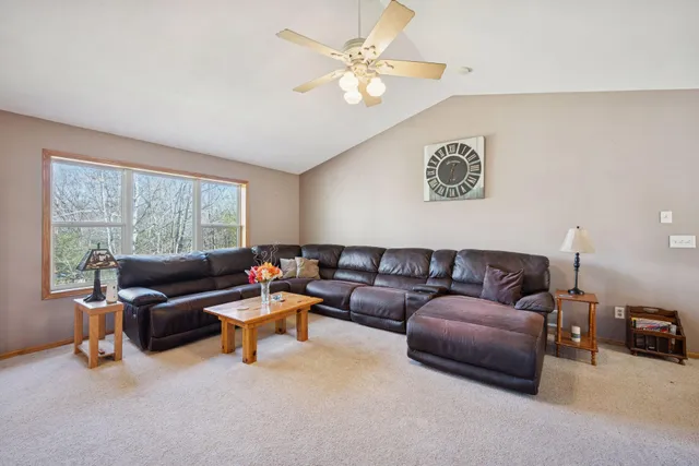 $475,000 | 1108 North Lake Drive West, Braham, MN 55006