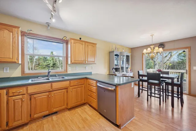 $475,000 | 1108 North Lake Drive West, Braham, MN 55006