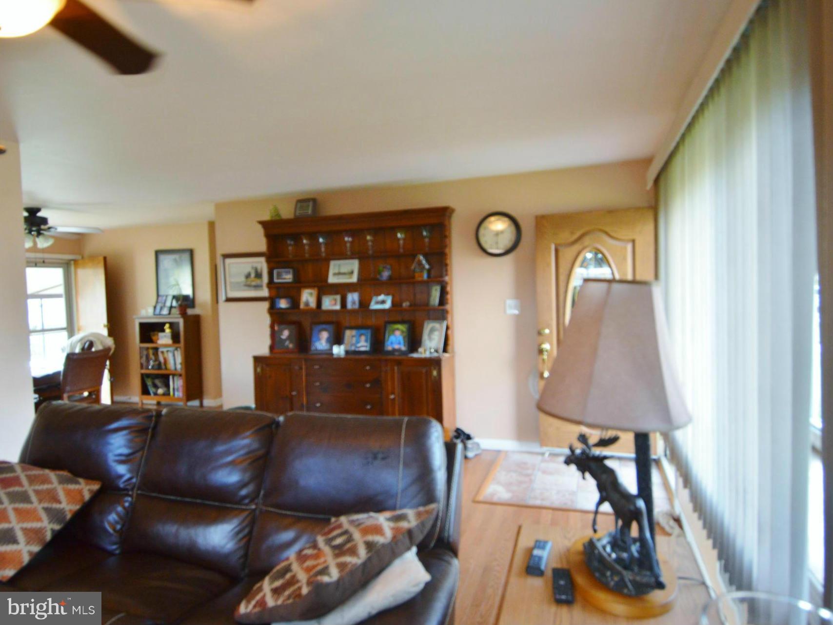 2445 Ellis Road Baltimore, MD 21234 - Photo 4 of 23 Interior (General)