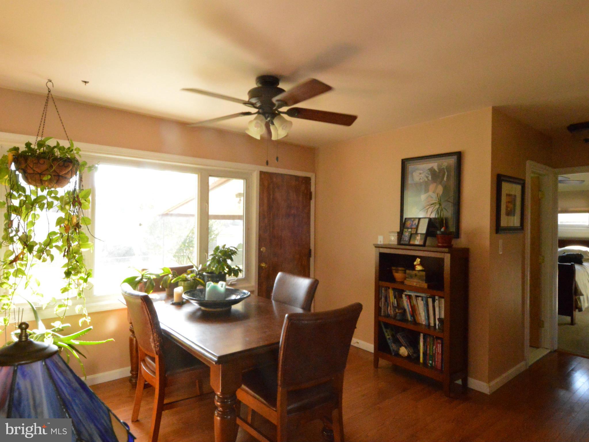 2445 Ellis Road Baltimore, MD 21234 - Photo 6 of 23 Dining Room