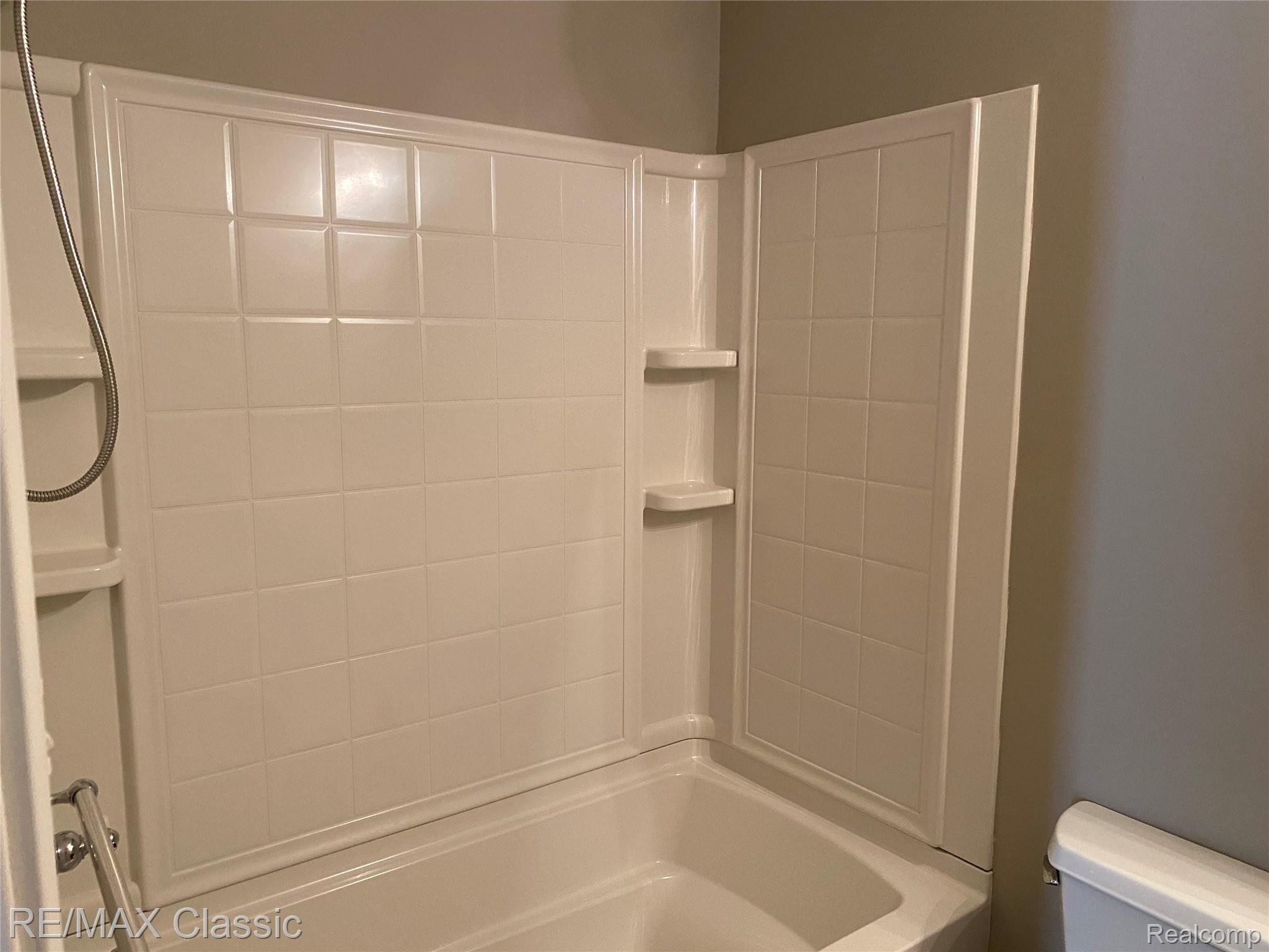 8927 Newburgh Road Livonia, MI 48150 - Photo 28 of 54 H1.jpeg