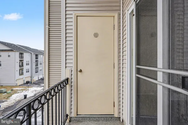 $450,000 | 15831 John Diskin Circle, Woodbridge, VA 22191