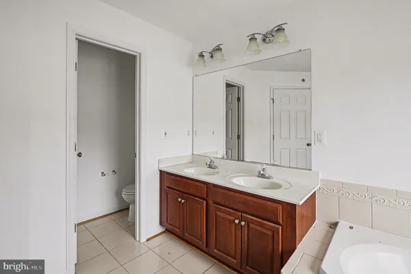 $450,000 | 15831 John Diskin Circle, Woodbridge, VA 22191