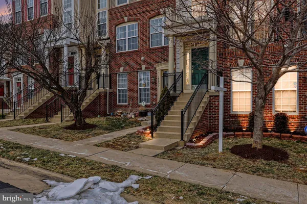 $450,000 | 15831 John Diskin Circle, Woodbridge, VA 22191