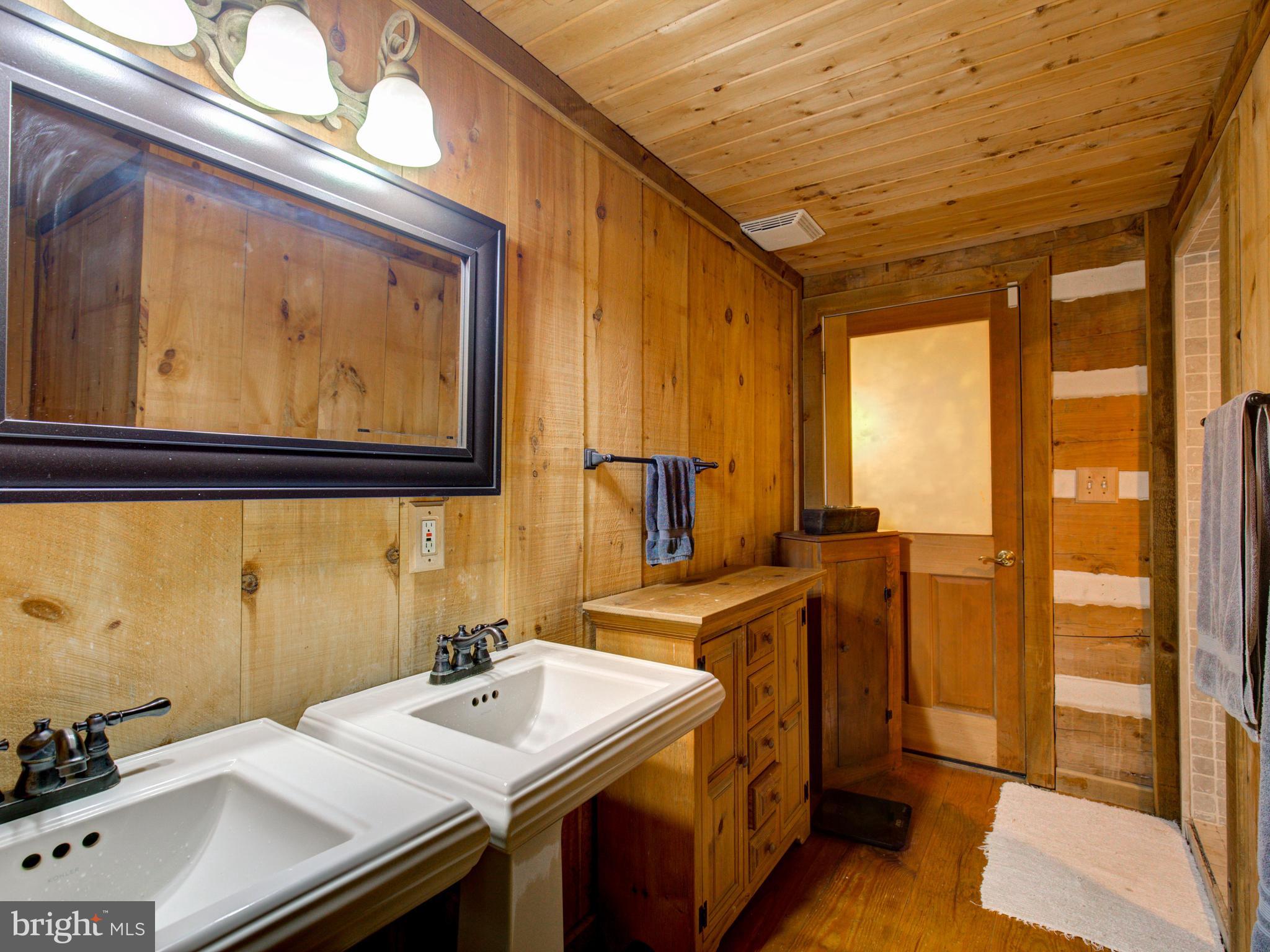 36847 Stony Point Road Purcellville, VA 20132 - Photo 24 of 57 Master Bathroom