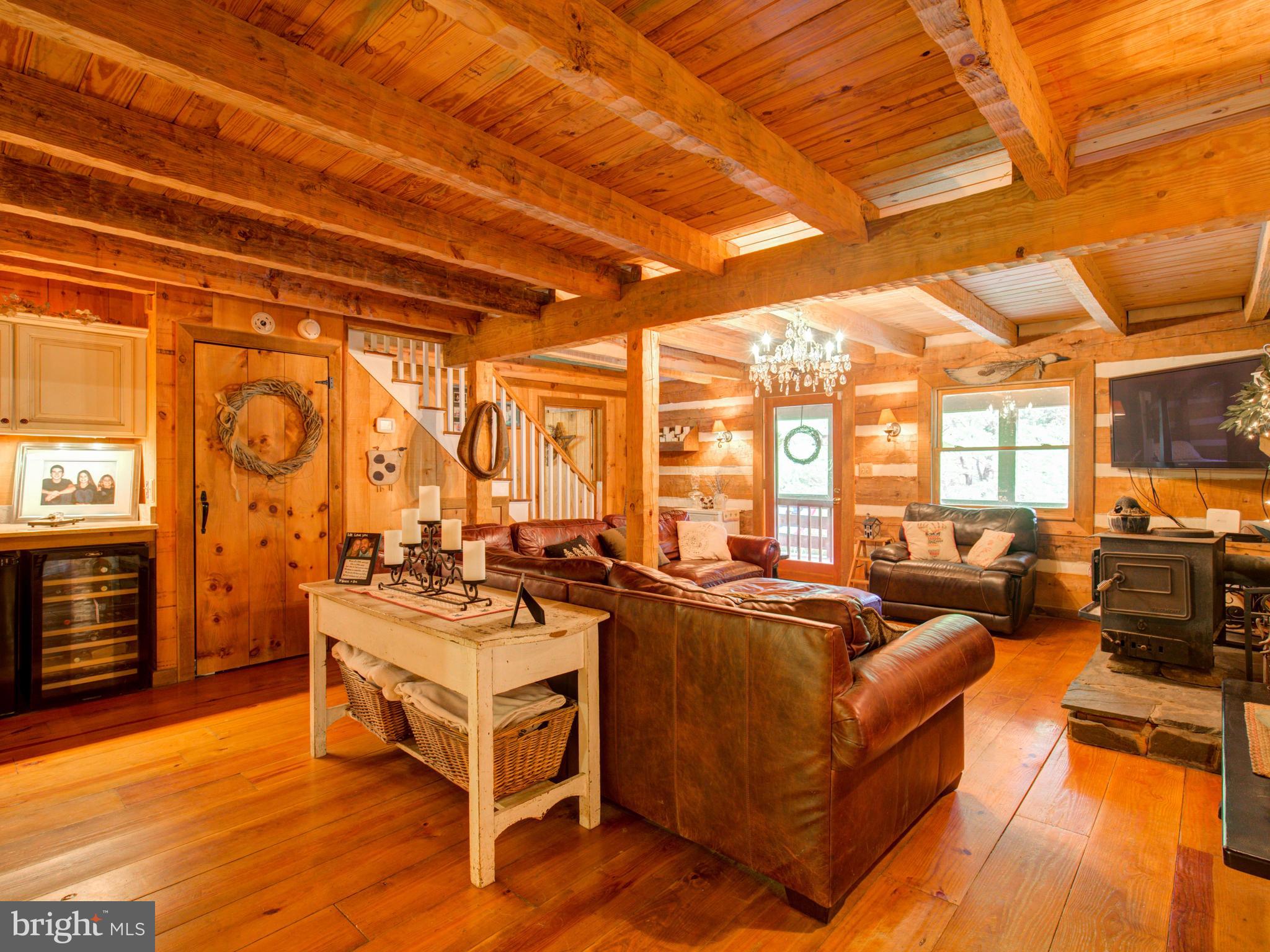 36847 Stony Point Road Purcellville, VA 20132 - Photo 25 of 57 Main level family room