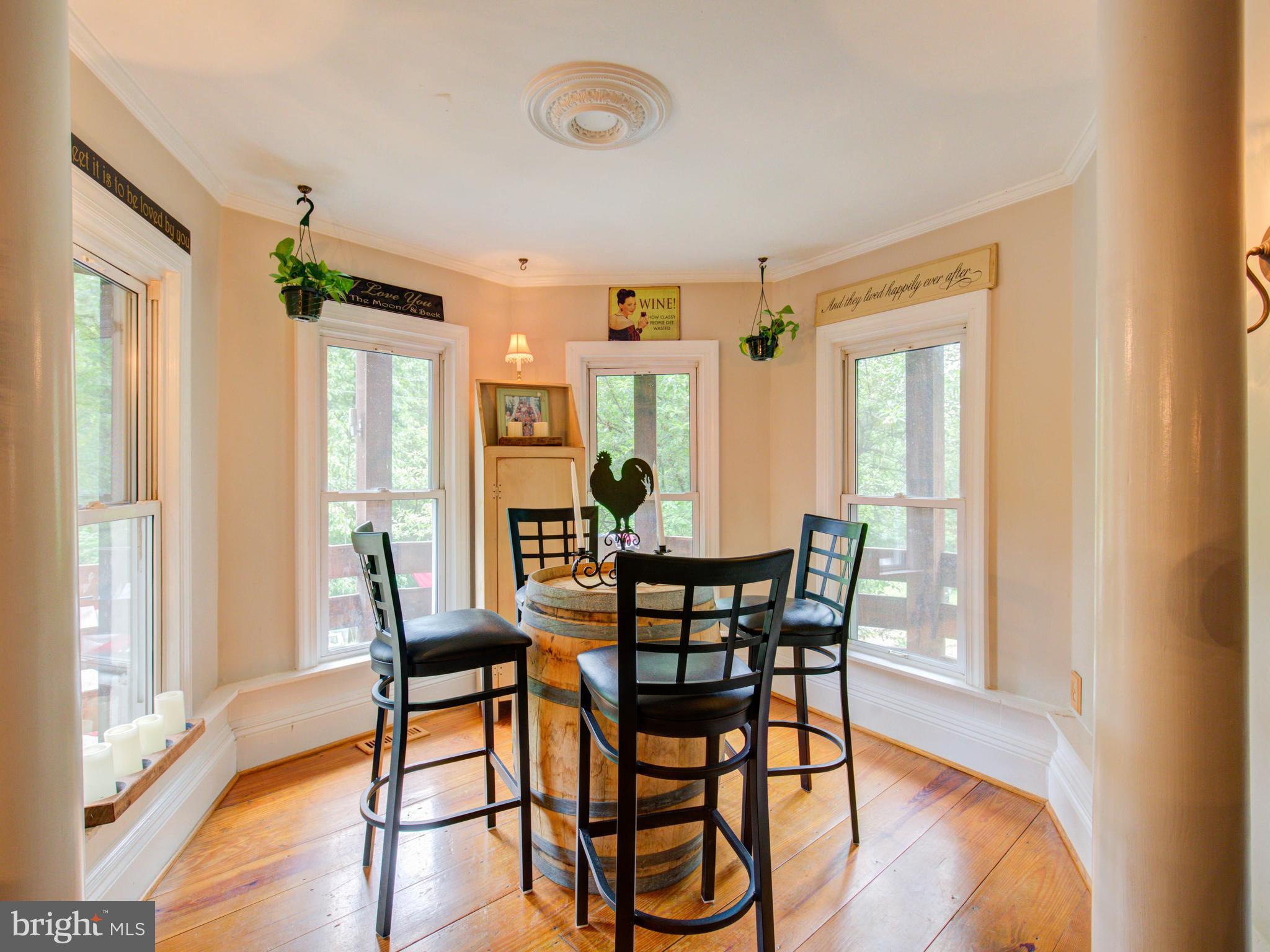 36847 Stony Point Road Purcellville, VA 20132 - Photo 31 of 57 Sitting area at the front of the house