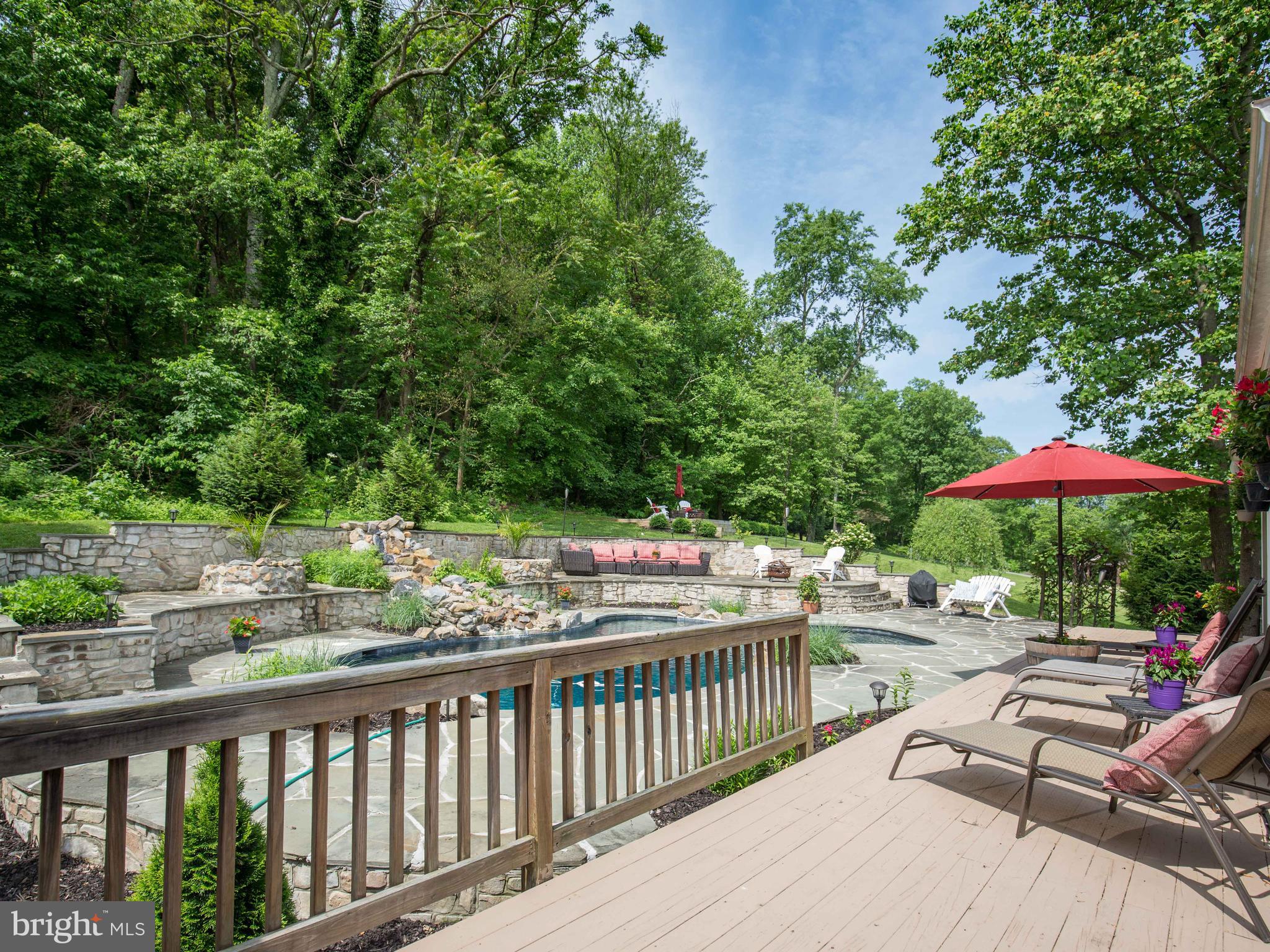 36847 Stony Point Road Purcellville, VA 20132 - Photo 47 of 57 Private lounging area