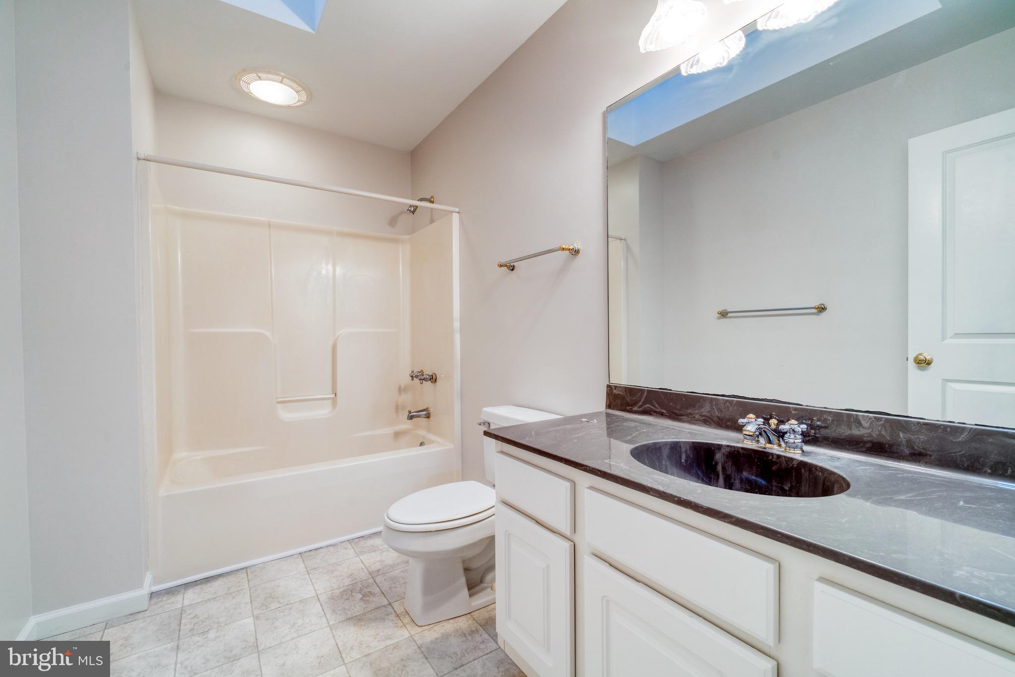 9540 Fairlee Road Chestertown, MD 21620 - Photo 19 of 31 Guest bathroom